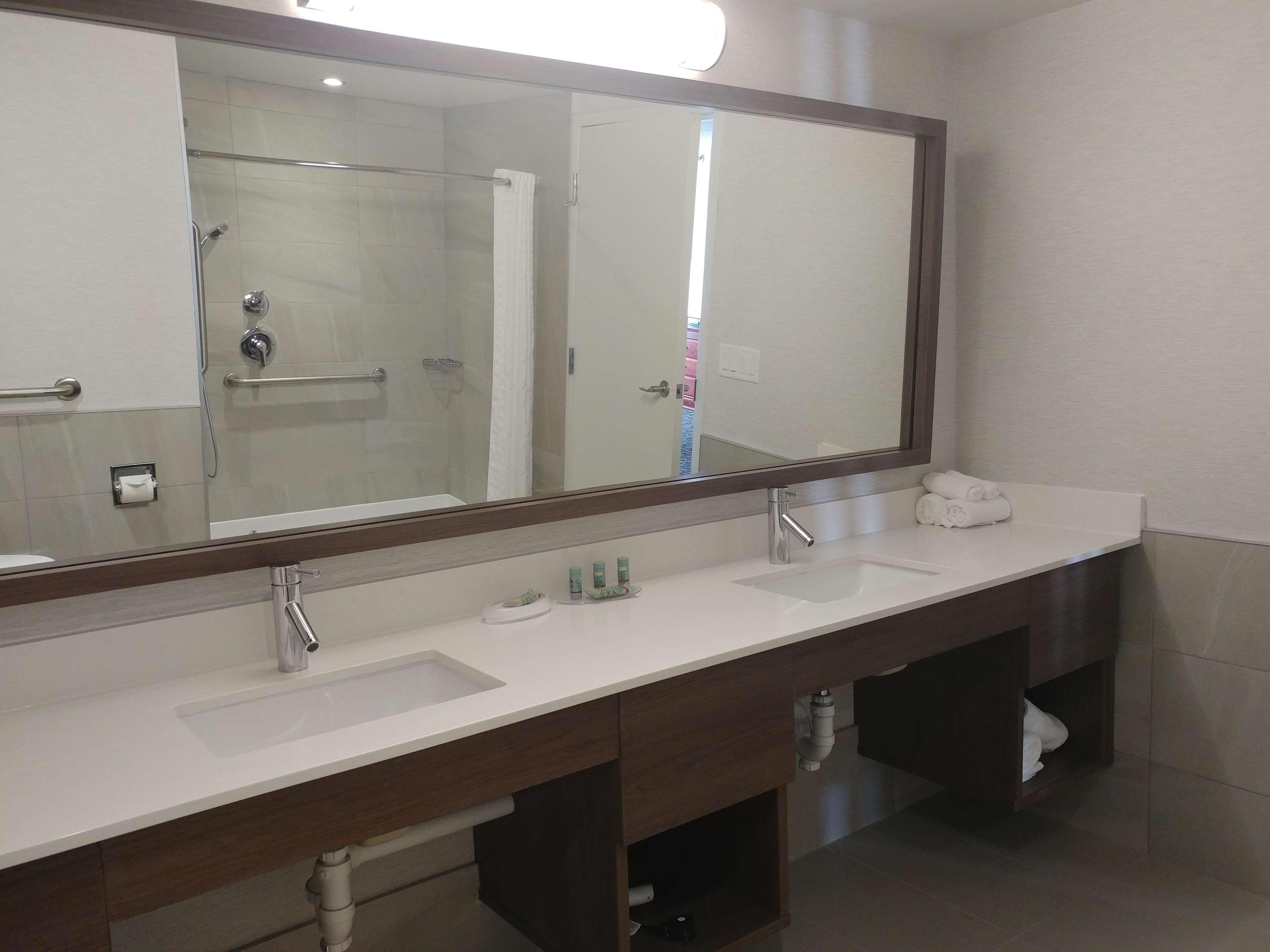 Best Western Hotel Brossard Exterior foto